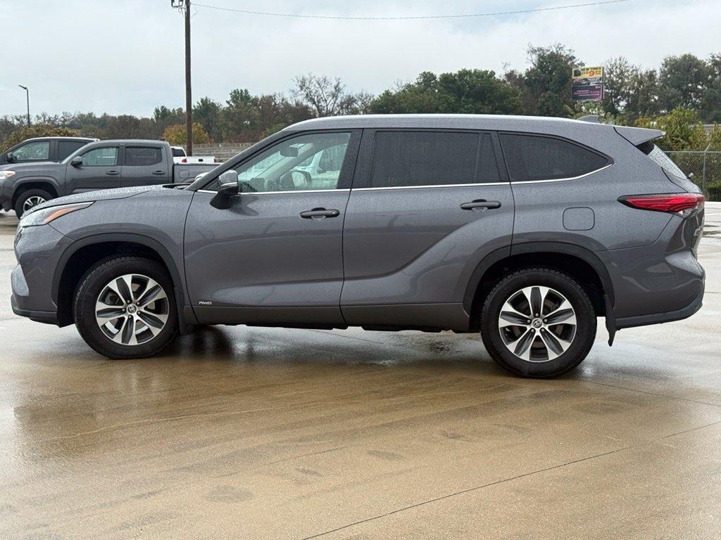 Toyota Highlander Hybrid Hybrid XLE AWD (Natl) 2023