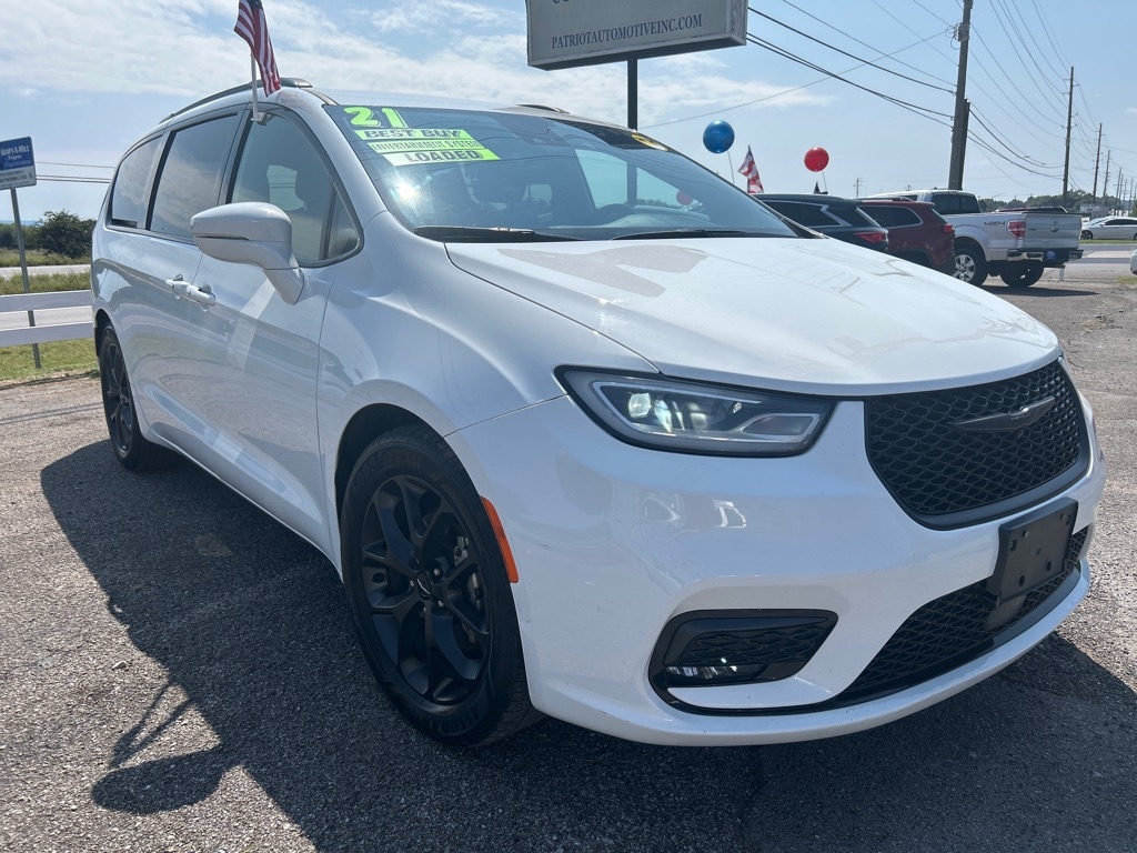 Chrysler Pacifica Touring 2021