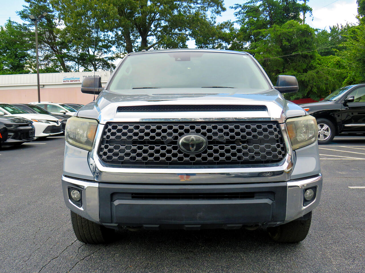2018 Toyota Tundra SR5 CrewMax photo 3