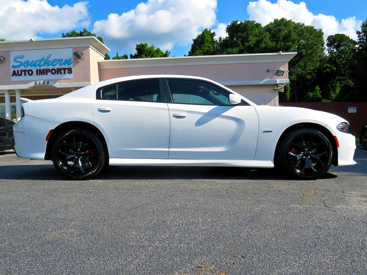 2019 Dodge Charger R/T photo 3