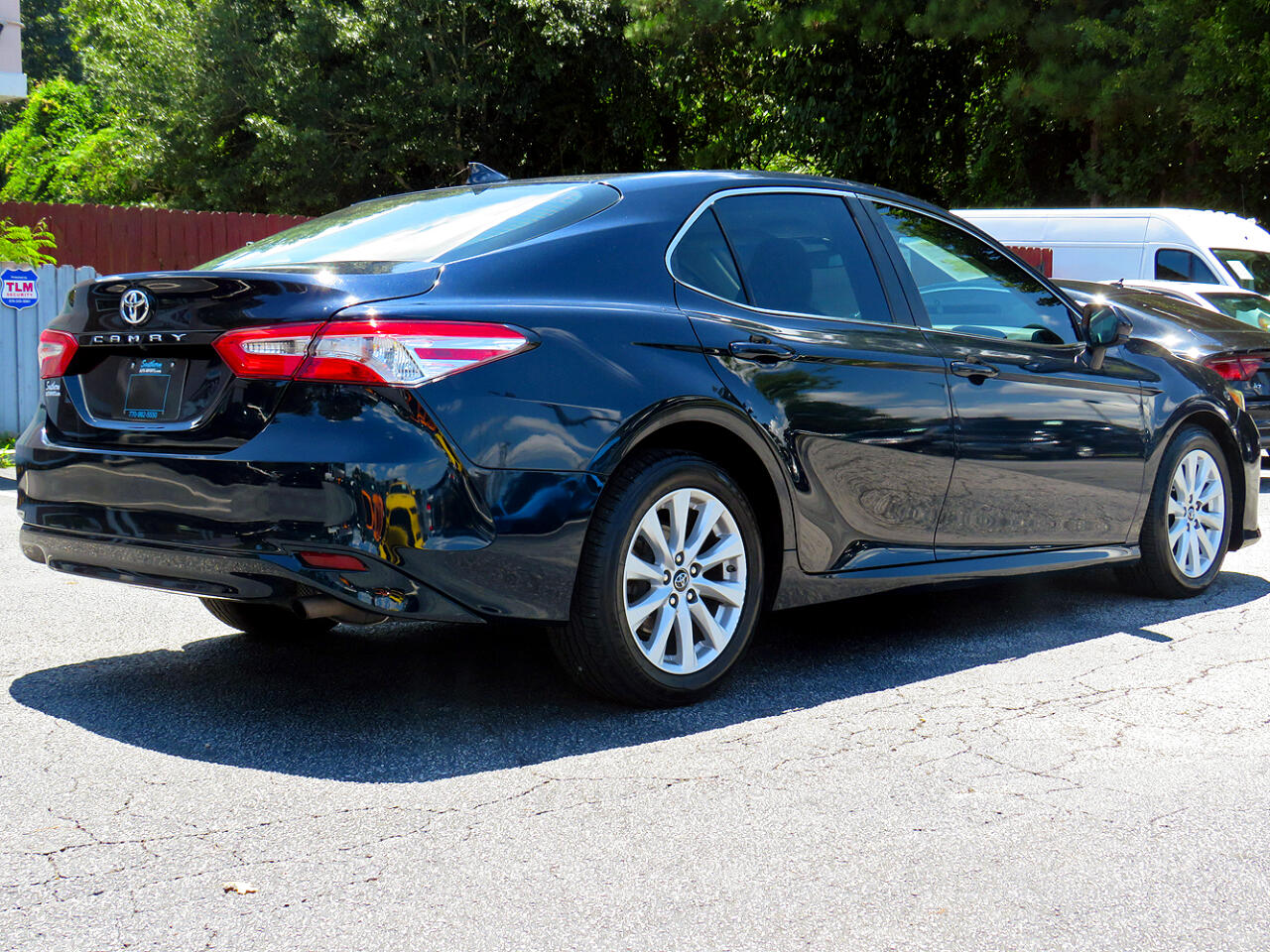 2019 Toyota Camry LE photo 2