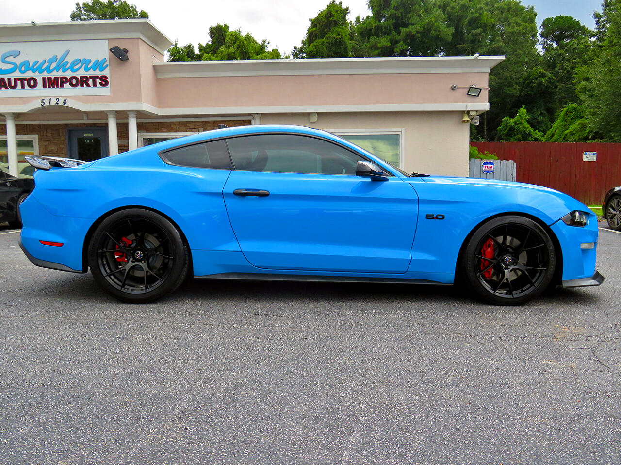 2022 Ford Mustang GT Premium photo 5