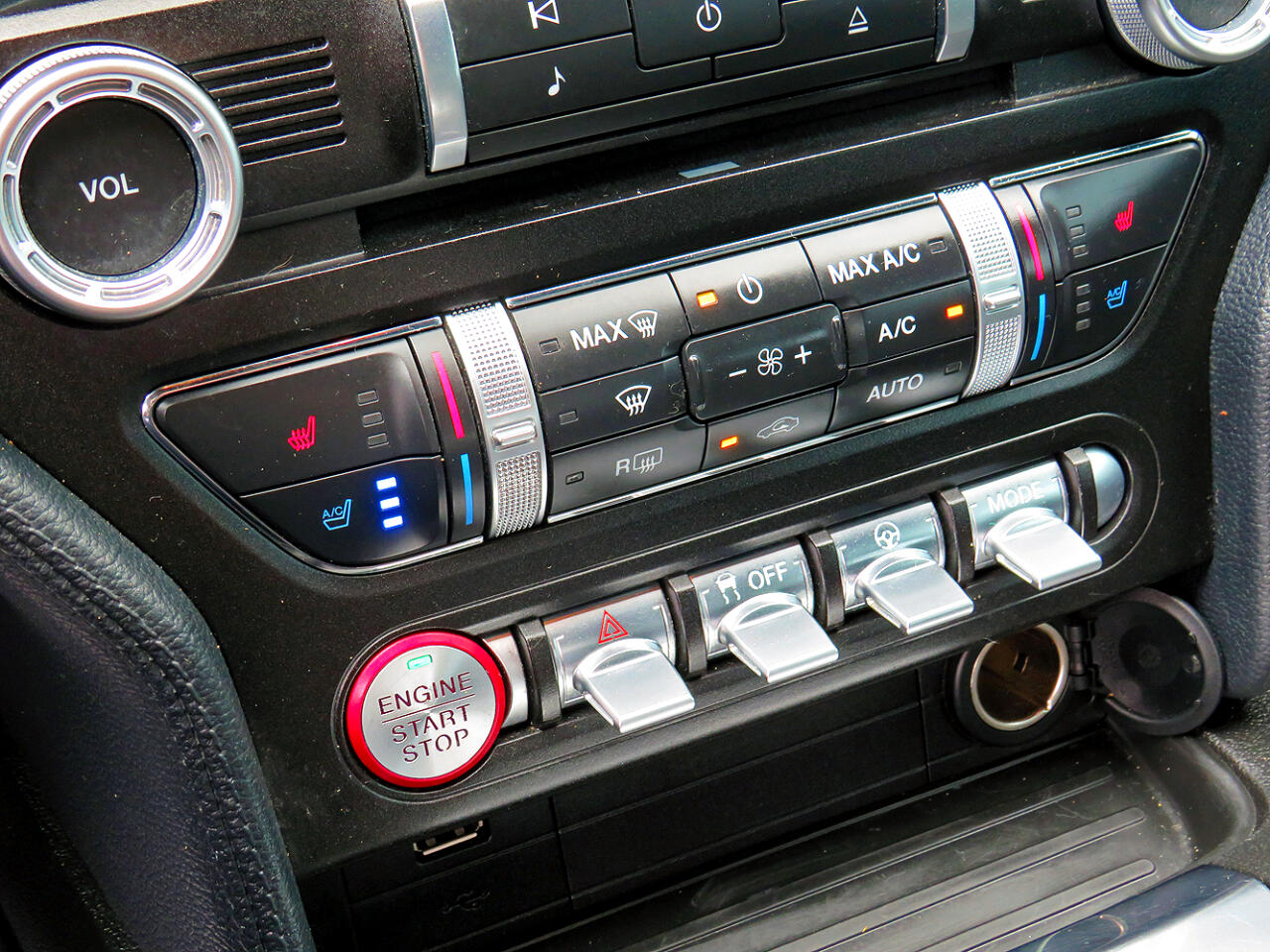 2022 Ford Mustang GT Premium photo 26