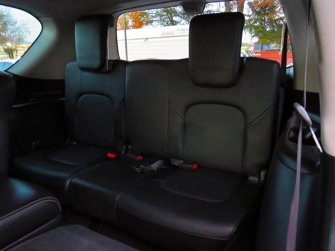 2018 Nissan Armada Platinum photo 4