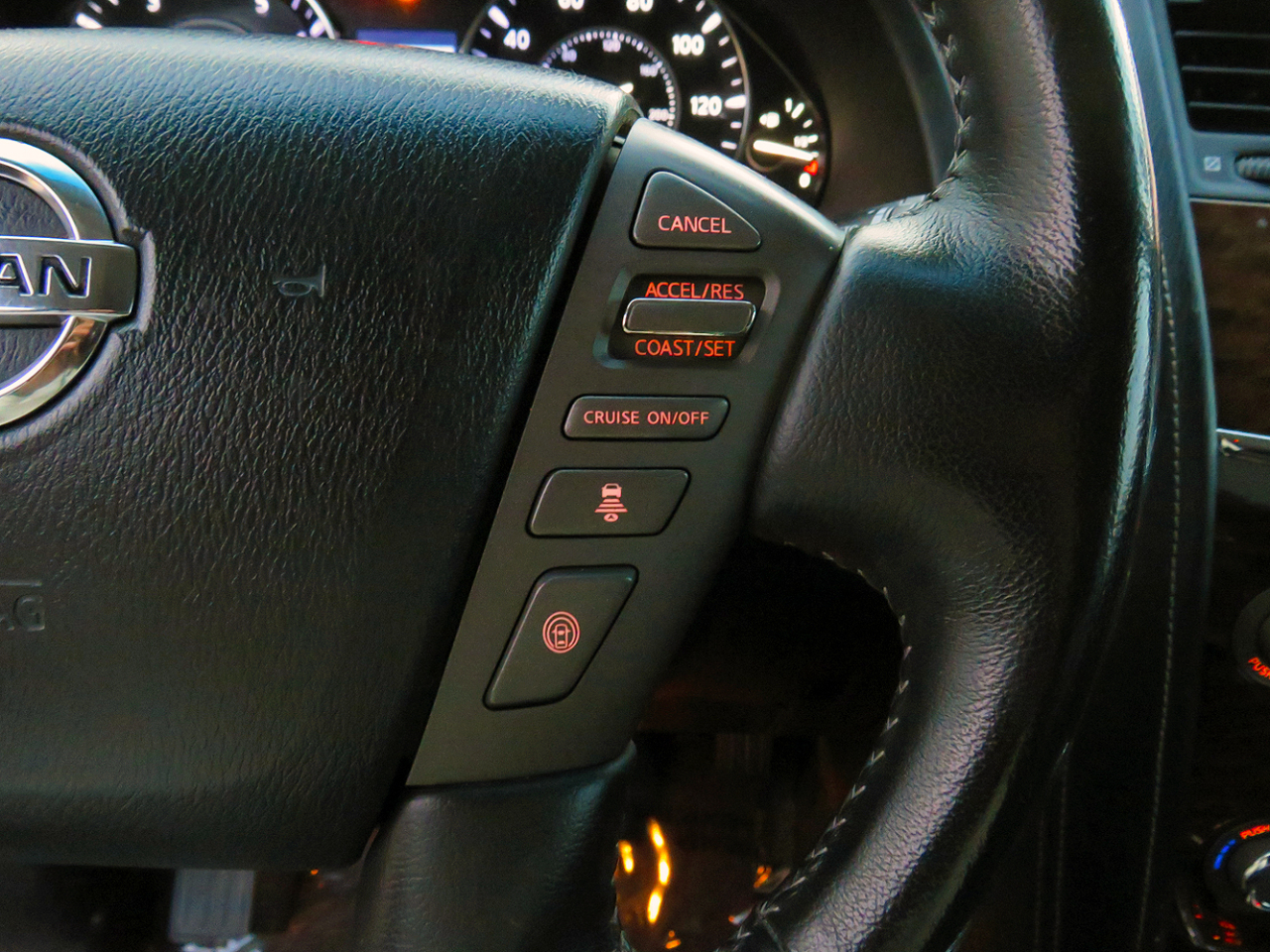 Nissan Armada 4x2 Platinum 2018