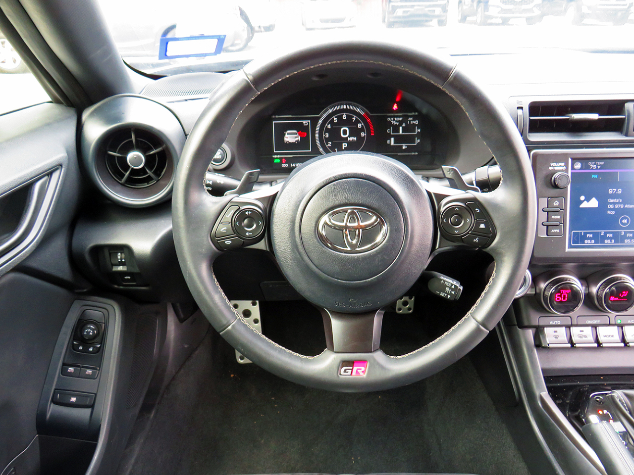 2024 Toyota GR86 Premium photo 9