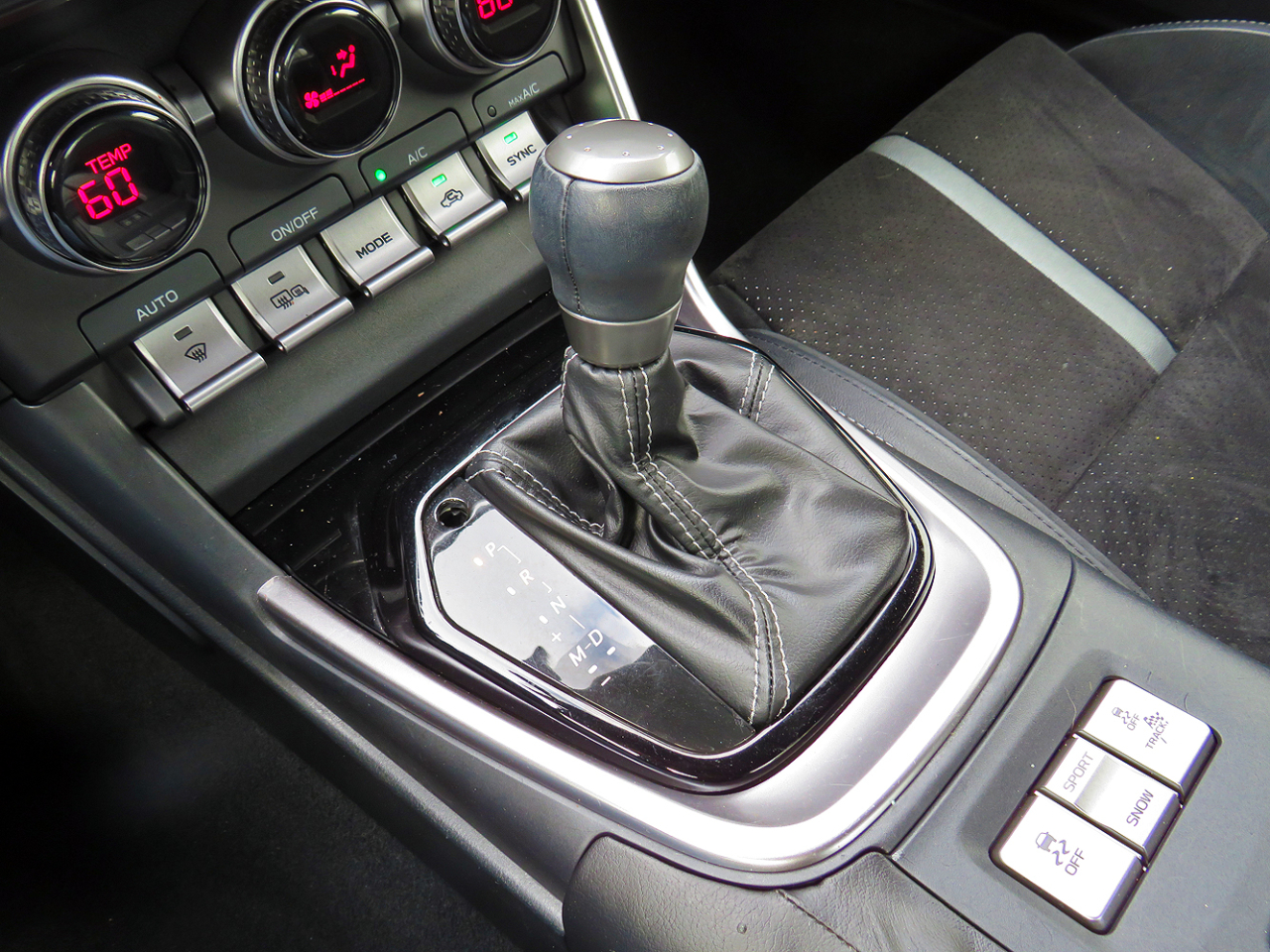 2024 Toyota GR86 Premium photo 10
