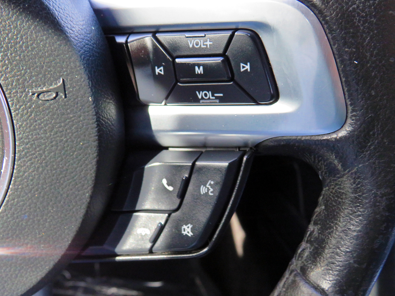 2016 Ford Mustang GT Premium photo 7