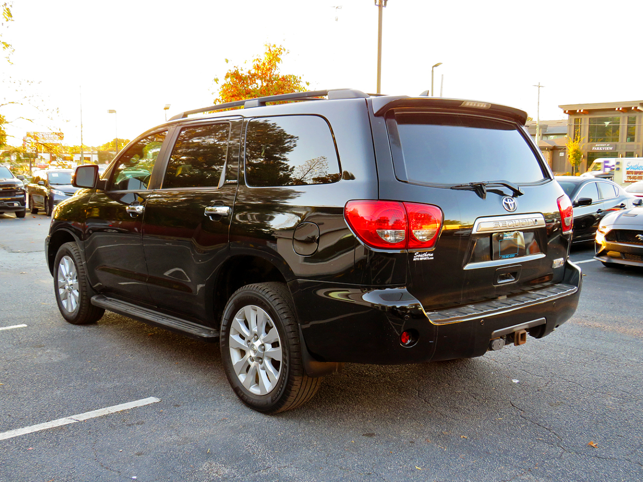 Toyota Sequoia RWD 5.7L Platinum (Natl) 2013 Toyota Sequoia RWD 5.7L Platinum (Natl) 2013