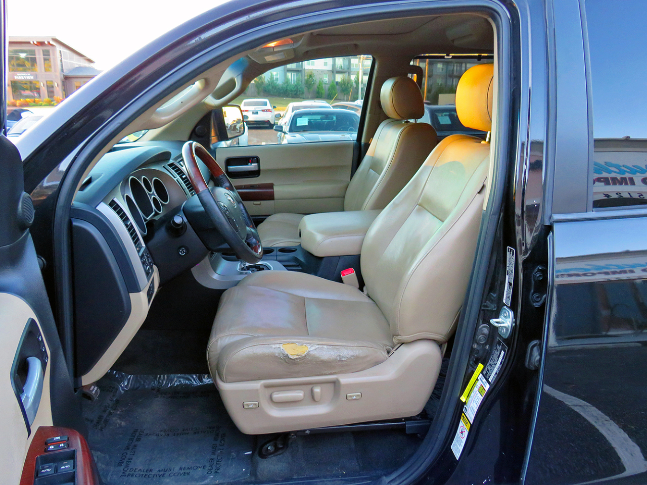 Toyota Sequoia RWD 5.7L Platinum (Natl) 2013 Toyota Sequoia RWD 5.7L Platinum (Natl) 2013