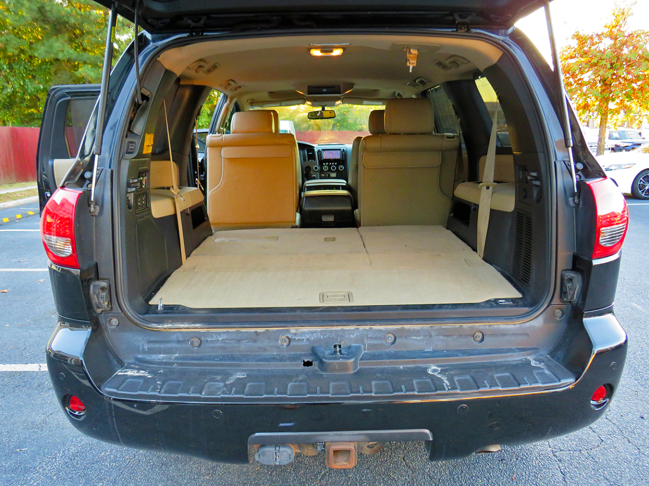 Toyota Sequoia RWD 5.7L Platinum (Natl) 2013 Toyota Sequoia RWD 5.7L Platinum (Natl) 2013