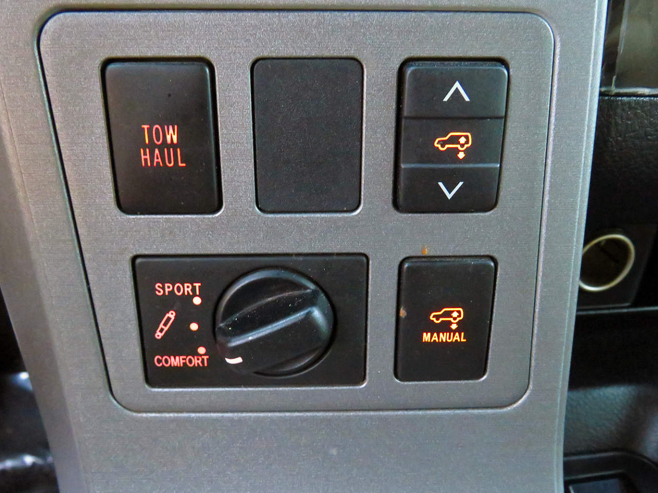 Toyota Sequoia RWD 5.7L Platinum (Natl) 2013 Toyota Sequoia RWD 5.7L Platinum (Natl) 2013