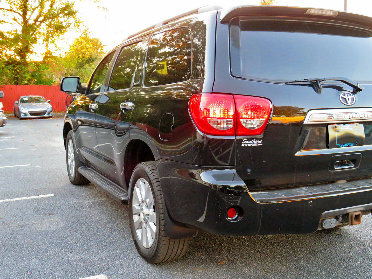Toyota Sequoia RWD 5.7L Platinum (Natl) 2013 Toyota Sequoia RWD 5.7L Platinum (Natl) 2013
