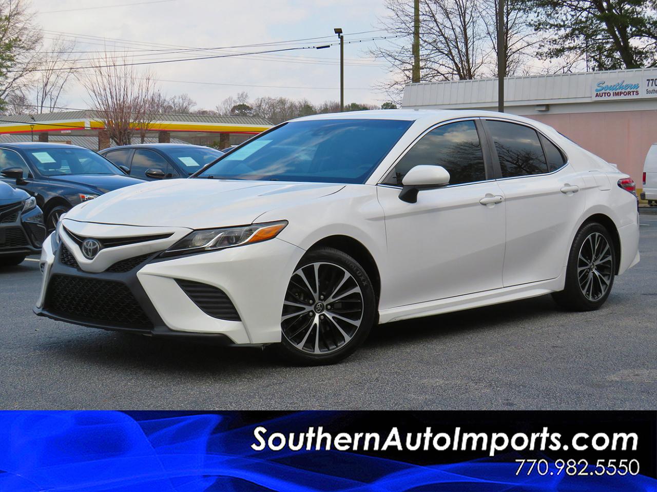 2018 Toyota Camry SE Auto (Natl)