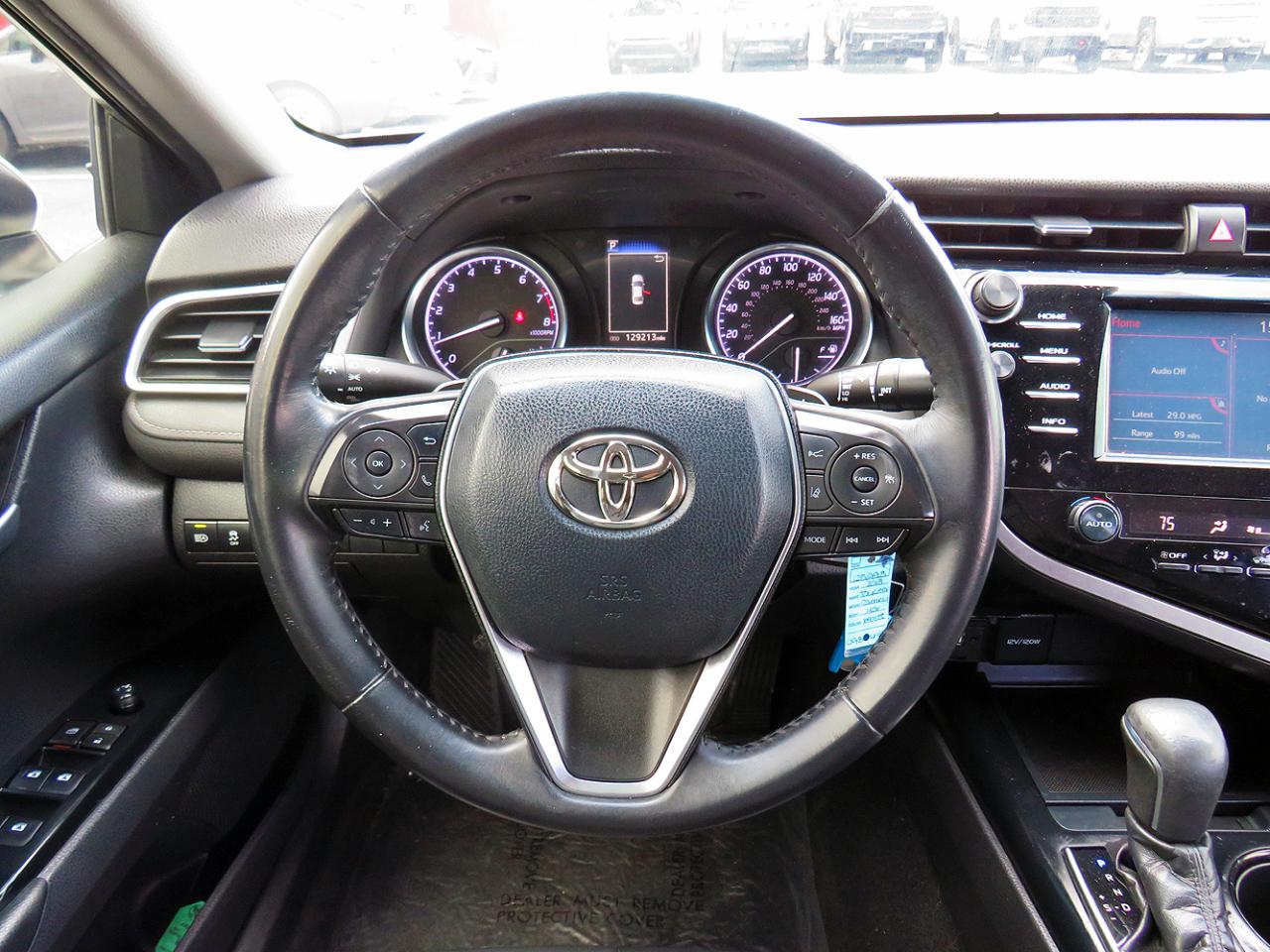 Toyota Camry SE Auto (Natl) 2018