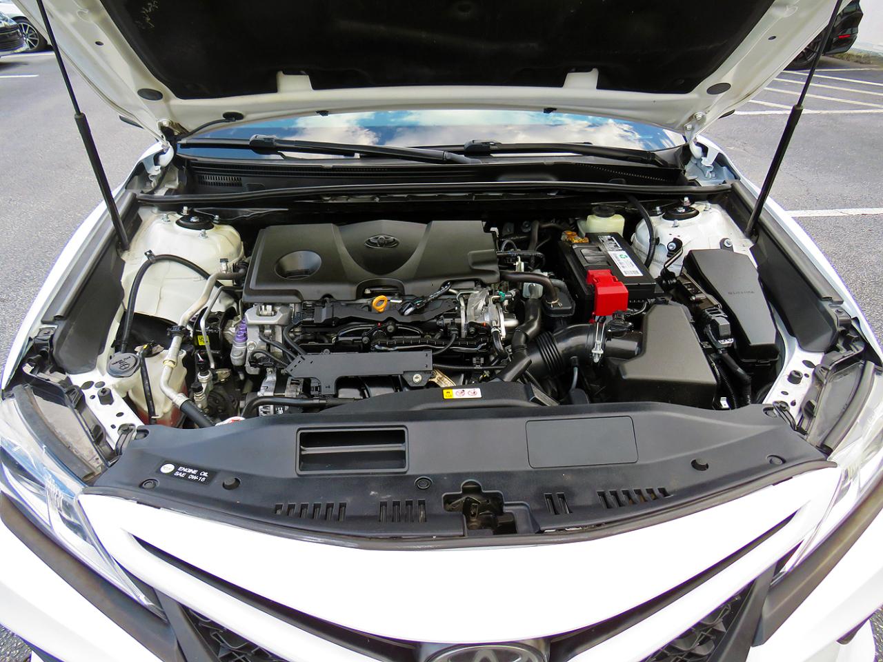 Toyota Camry SE Auto (Natl) 2018