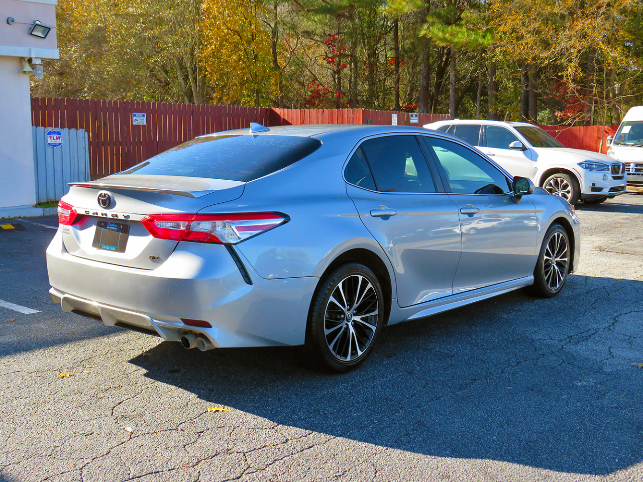 Toyota Camry SE Auto (Natl) 2020