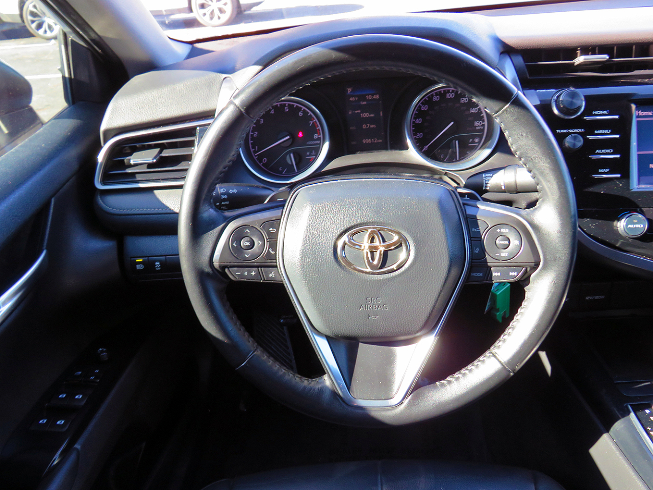 Toyota Camry SE Auto (Natl) 2020