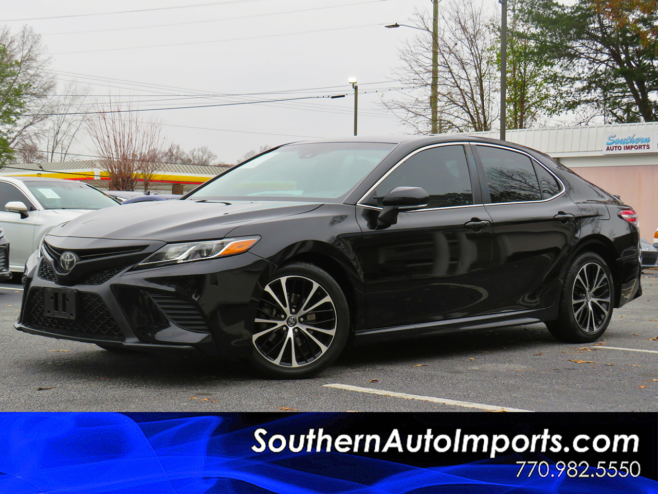 2018 Toyota Camry SE Auto (Natl)