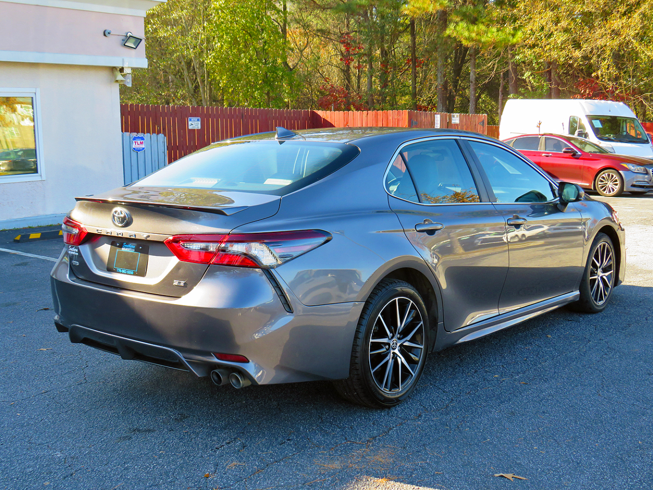 Toyota Camry SE Auto (Natl) 2021