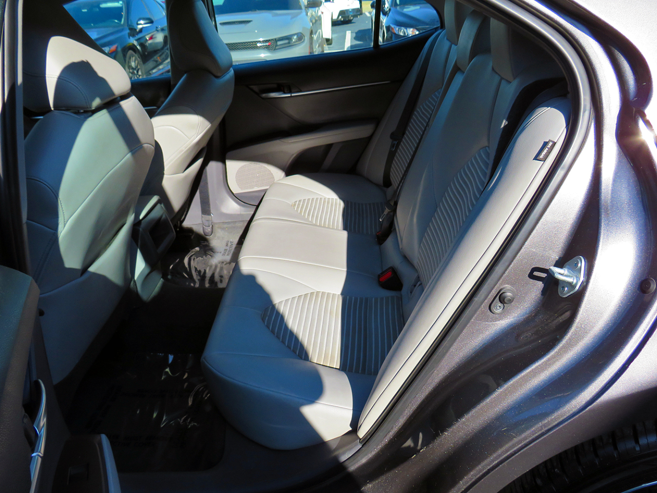 Toyota Camry SE Auto (Natl) 2021