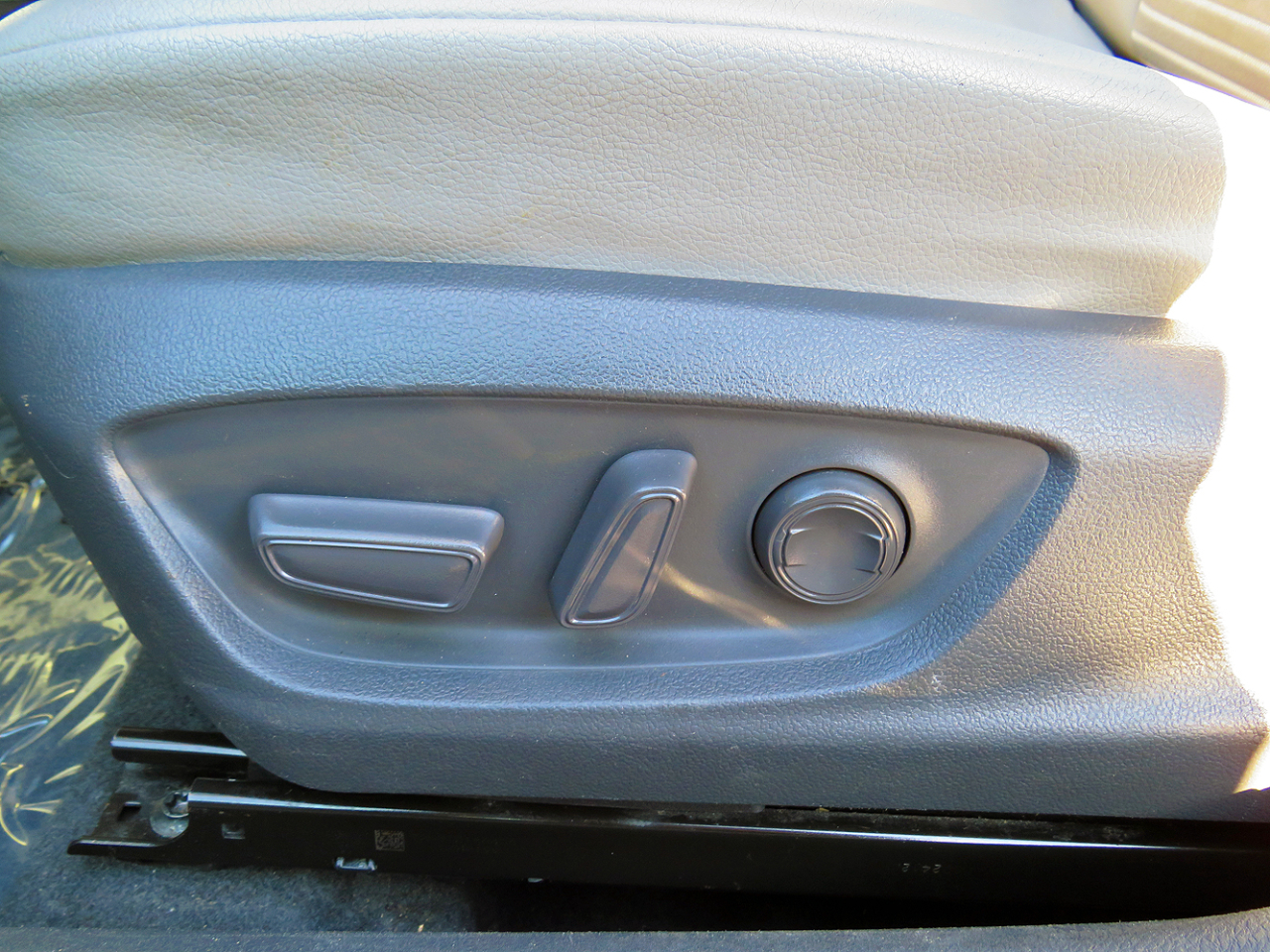 Toyota Camry SE Auto (Natl) 2021