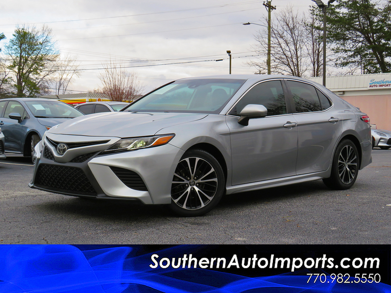 2020 Toyota Camry SE Auto (Natl)