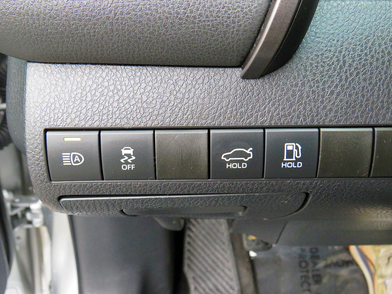 Toyota Camry SE Auto (Natl) 2020