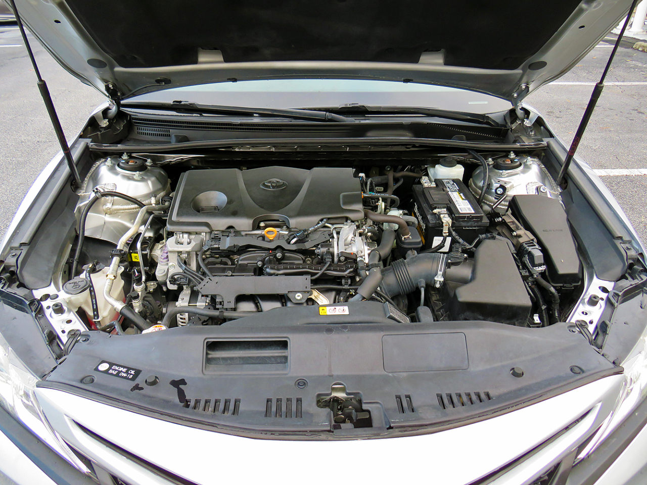 Toyota Camry SE Auto (Natl) 2020