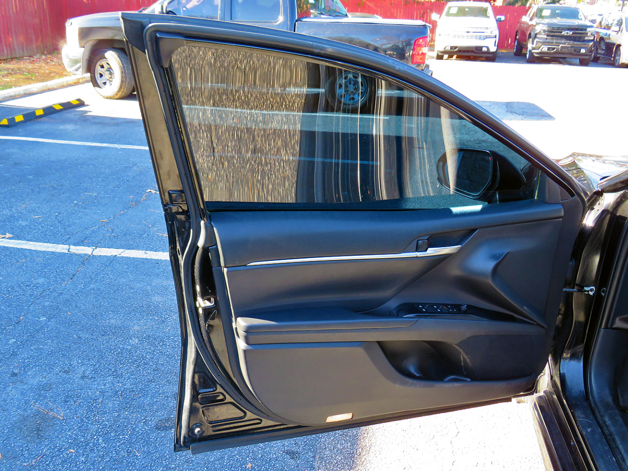 Toyota Camry SE Auto (Natl) 2019