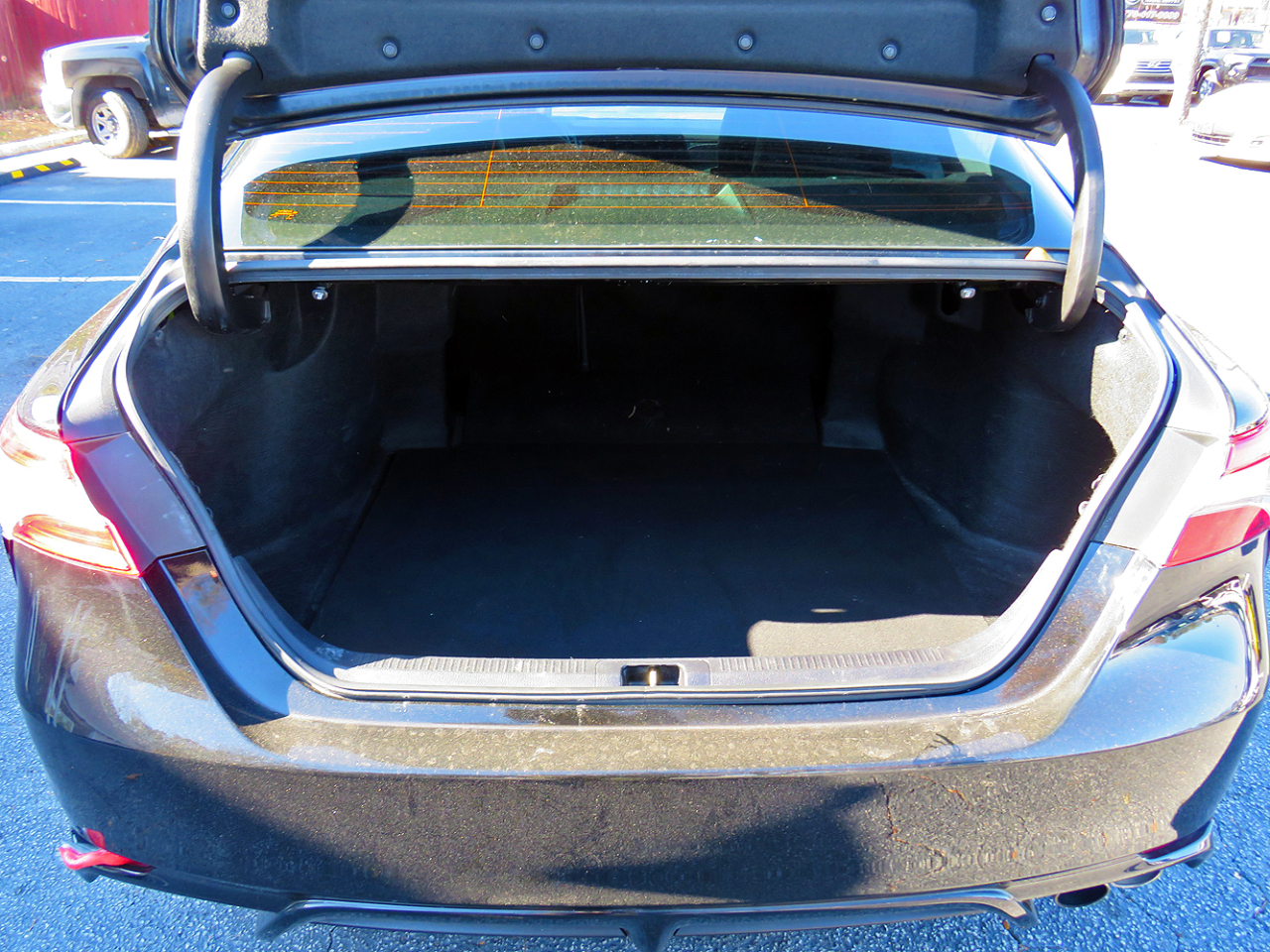 Toyota Camry SE Auto (Natl) 2019