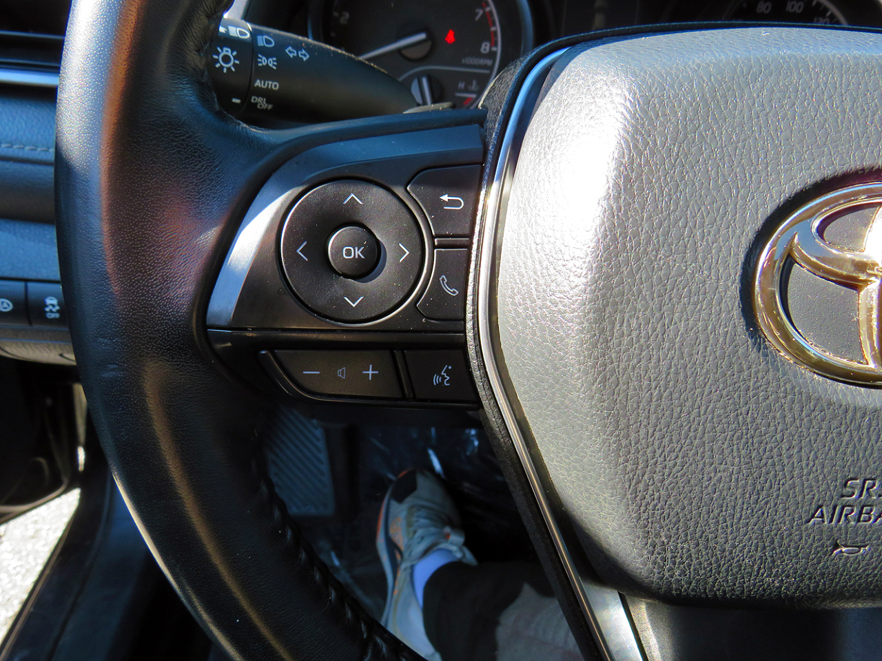 Toyota Camry SE Auto (Natl) 2019