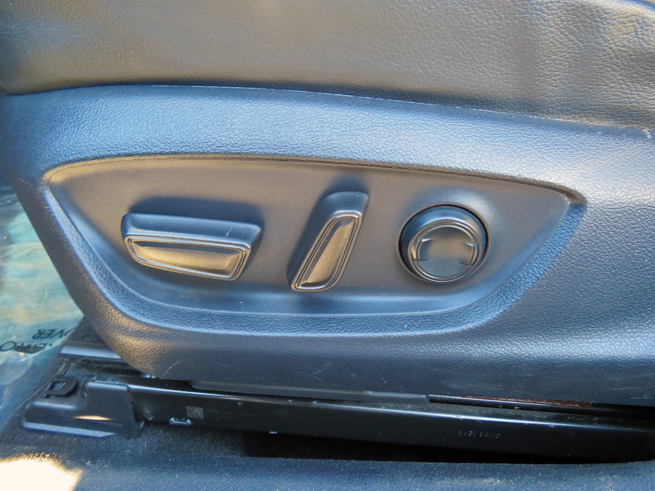 Toyota Camry SE Auto (Natl) 2019