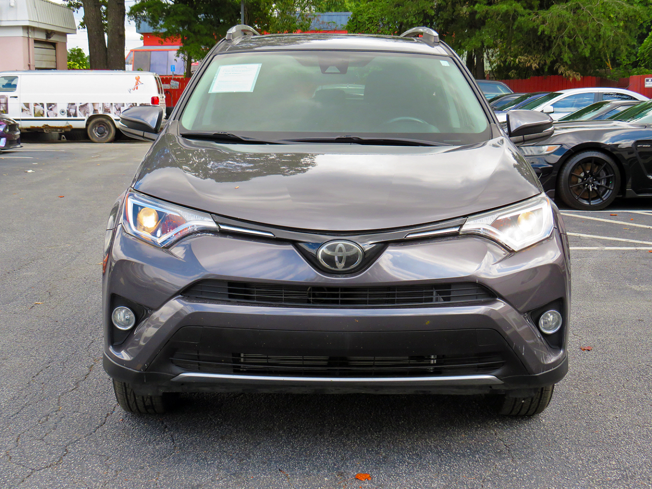 Toyota RAV4 AWD XLE 2018
