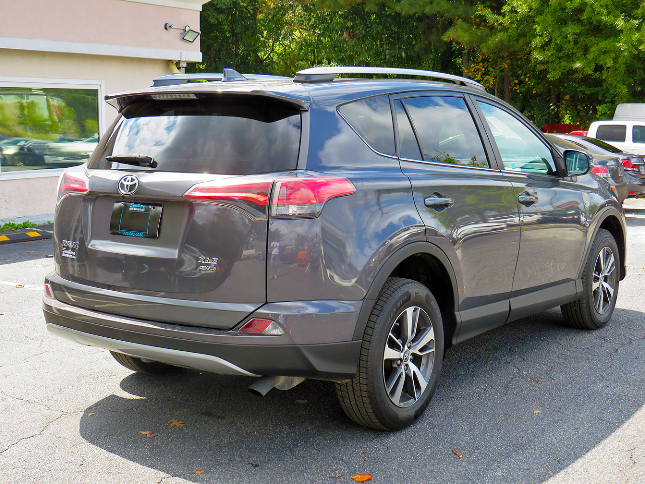 Toyota RAV4 AWD XLE 2018