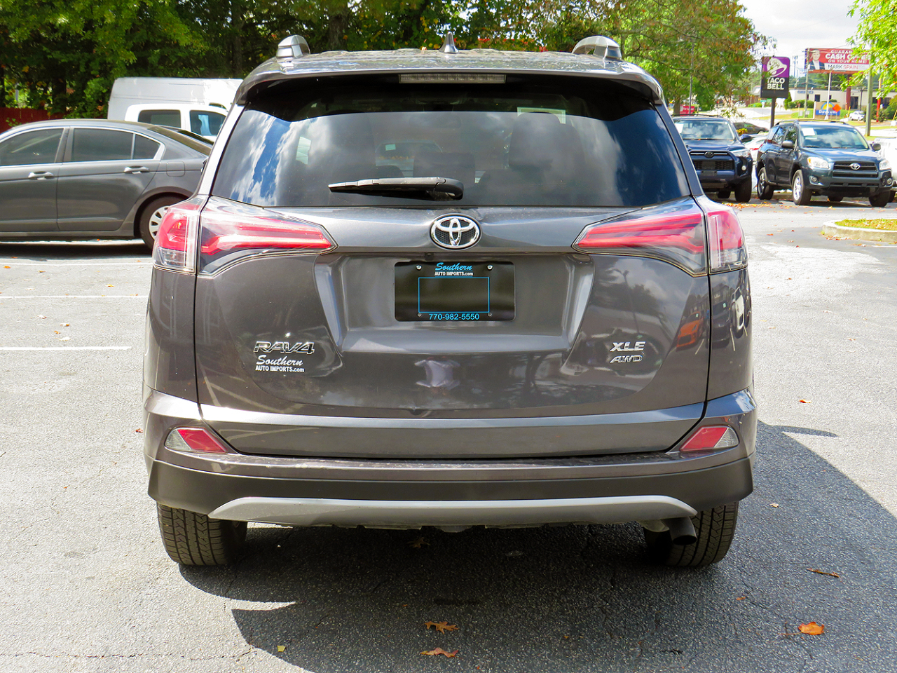 Toyota RAV4 AWD XLE 2018