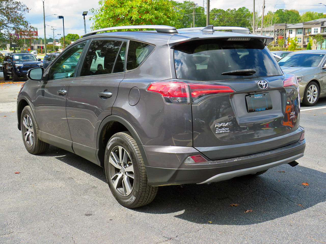 Toyota RAV4 AWD XLE 2018