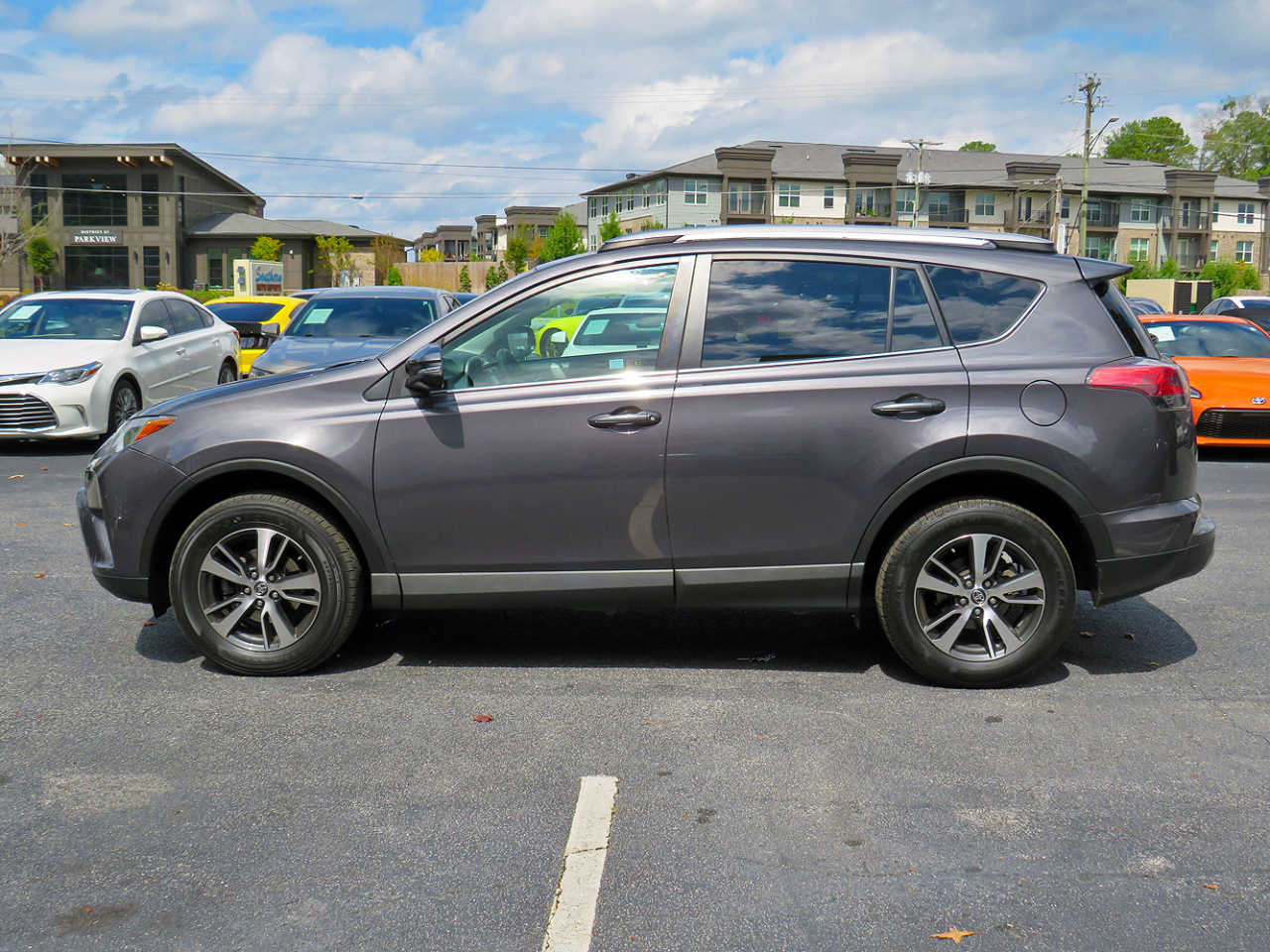 Toyota RAV4 AWD XLE 2018