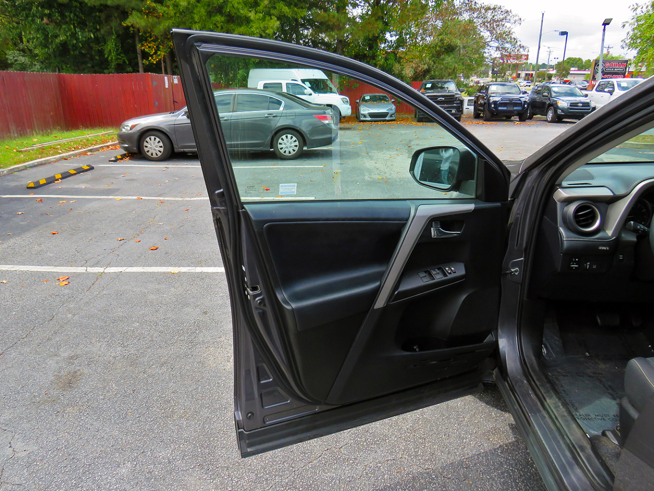 Toyota RAV4 AWD XLE 2018