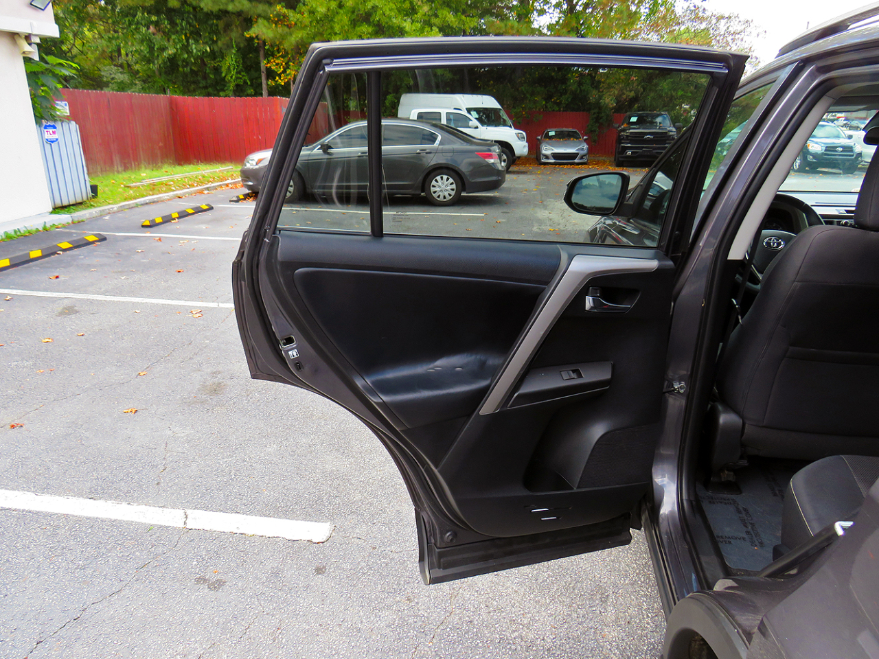 Toyota RAV4 AWD XLE 2018