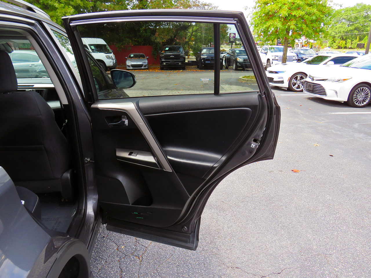 Toyota RAV4 AWD XLE 2018