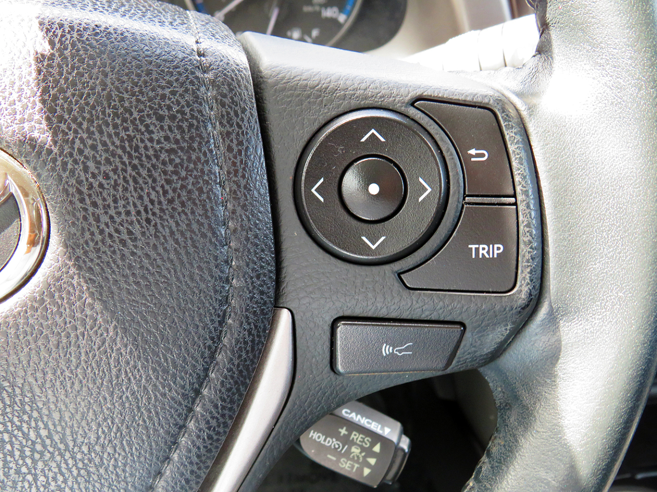 Toyota RAV4 AWD XLE 2018