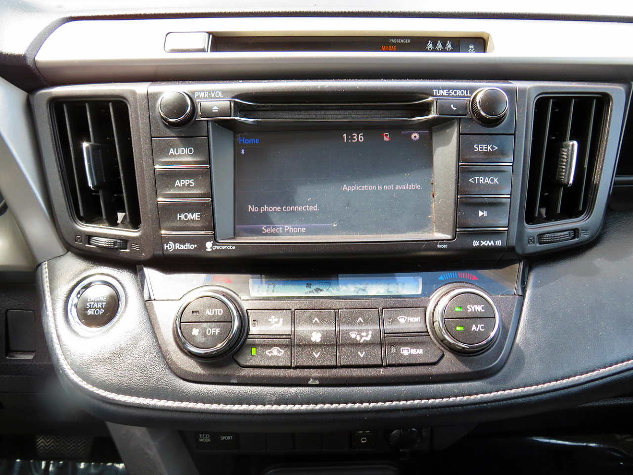 Toyota RAV4 AWD XLE 2018