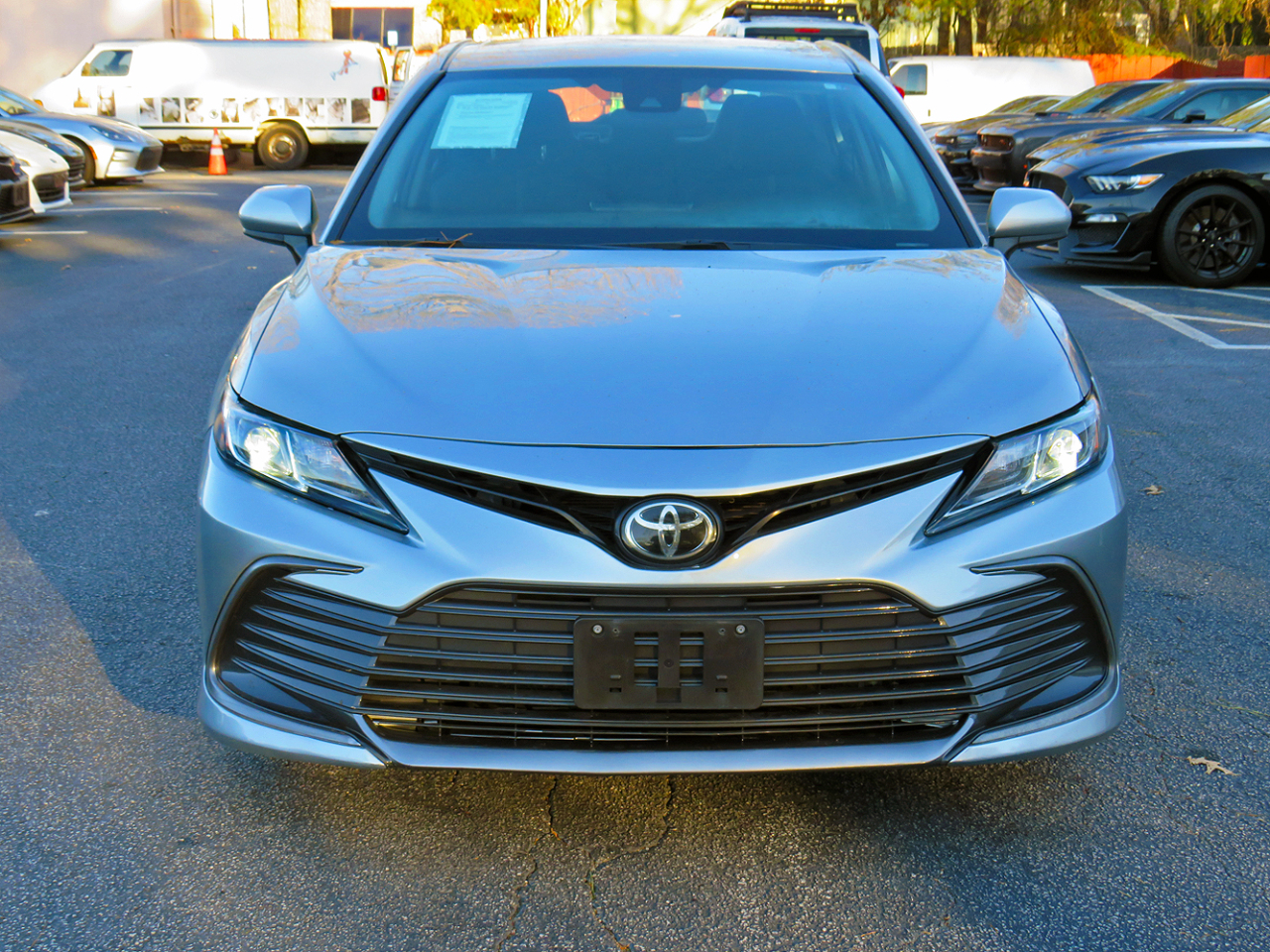 Toyota Camry LE Auto (Natl) 2021