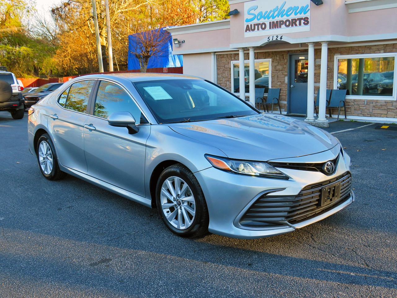 Toyota Camry LE Auto (Natl) 2021
