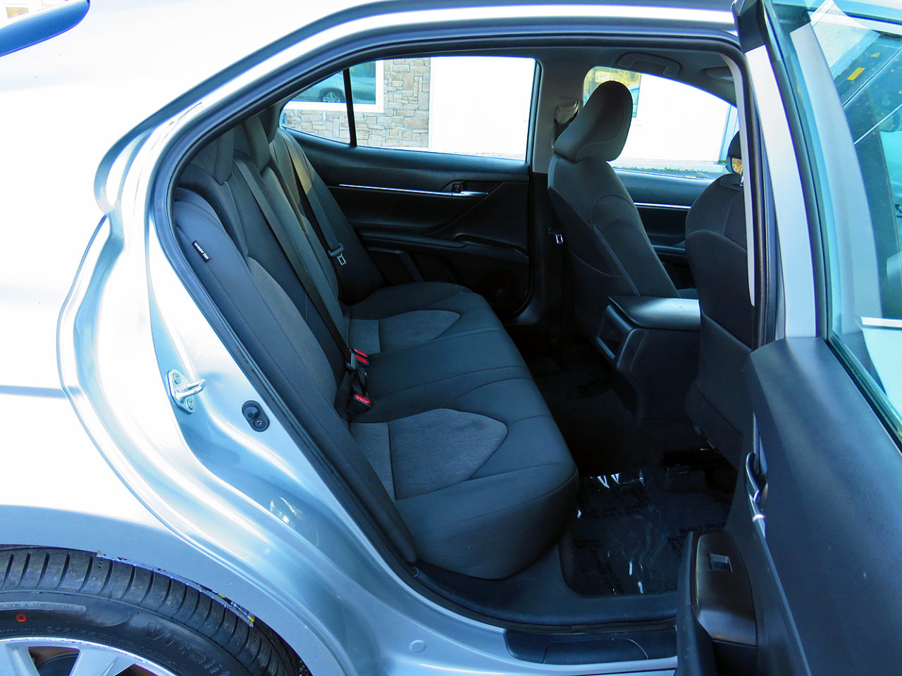 Toyota Camry LE Auto (Natl) 2021