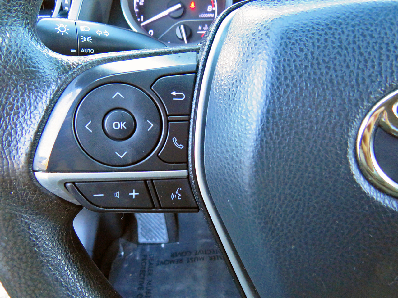 Toyota Camry LE Auto (Natl) 2021