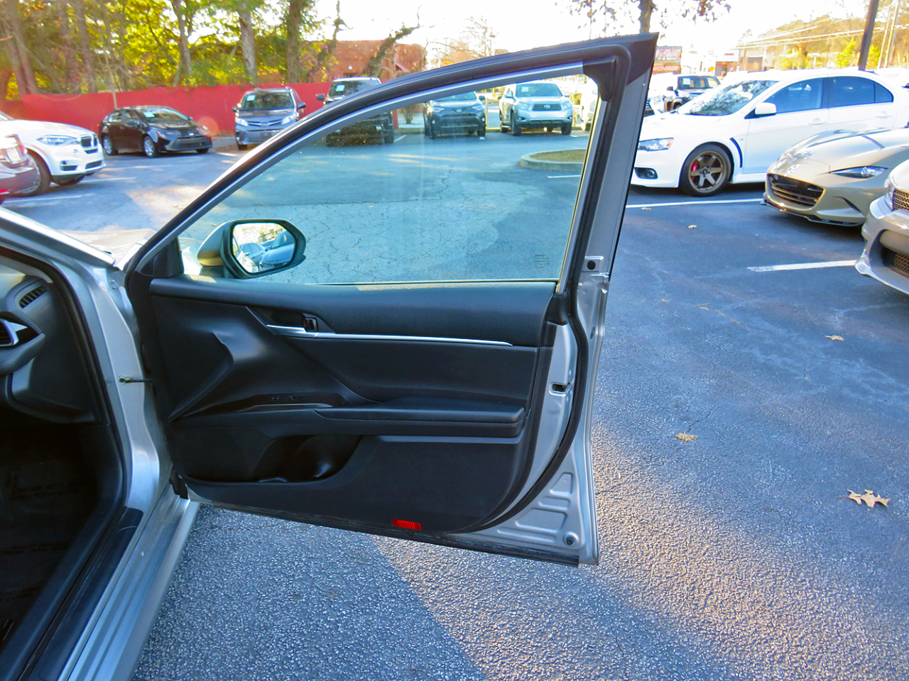 Toyota Camry LE Auto (Natl) 2021