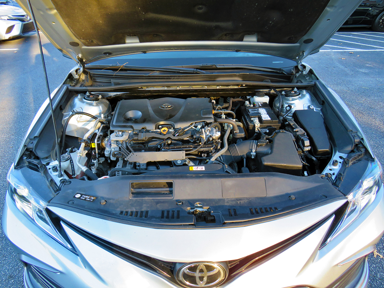 Toyota Camry LE Auto (Natl) 2021