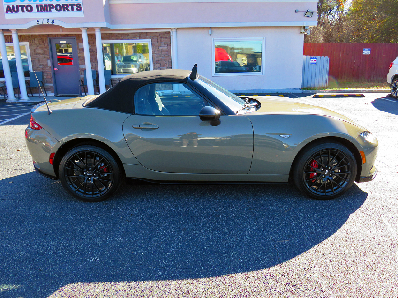 Mazda MX-5 Miata Club MT 2023